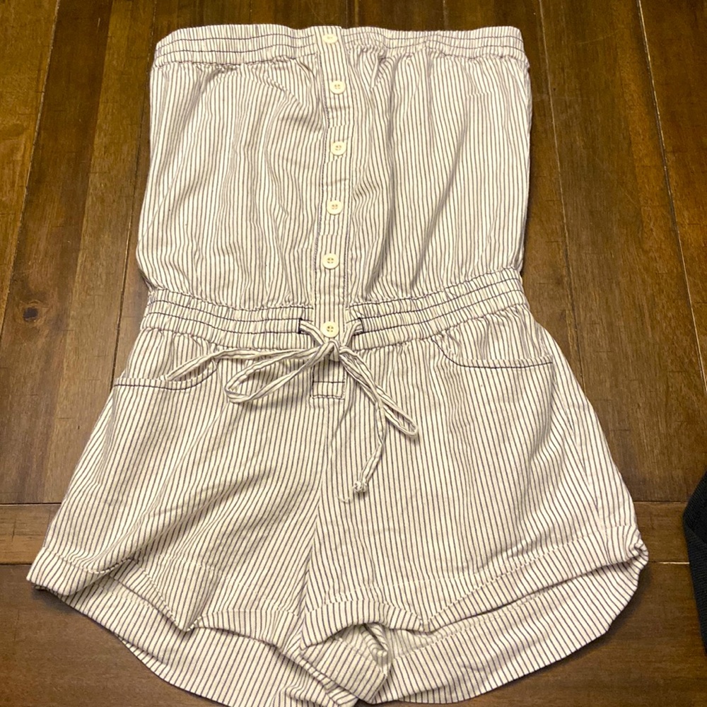 Forever 21 strapless romper